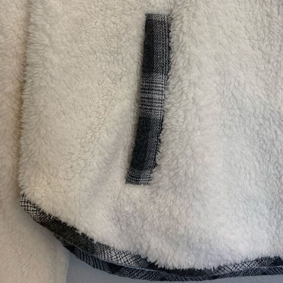 Hem + thread White Faux Fur Half Zip Pullover Gray Plaid Trim S - Picture 3 of 6